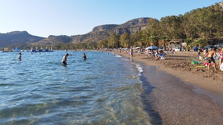 Παραλία Καραθώνα