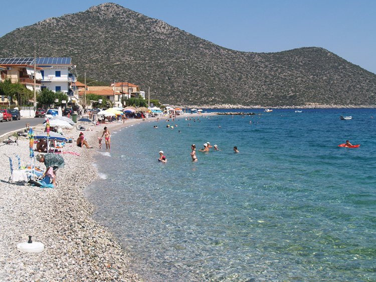 Tyros beach